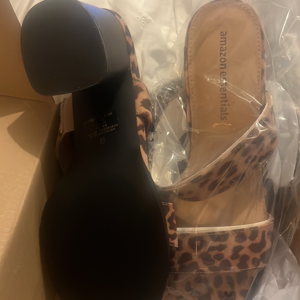 Leopard Print Sandals - Picture 4 of 5